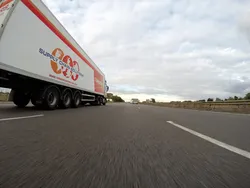 LKW auf Straße