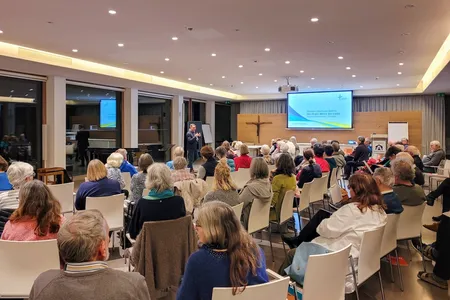 Quelle: Evangelische Akademie Baden Projektchor im Haus der Kirche in Bad Herrenalb